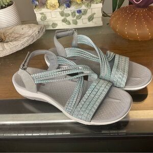 SKECHERS WOMENS REGGAE CUP-LOVE WINS ATHLETIC SANDALS 9